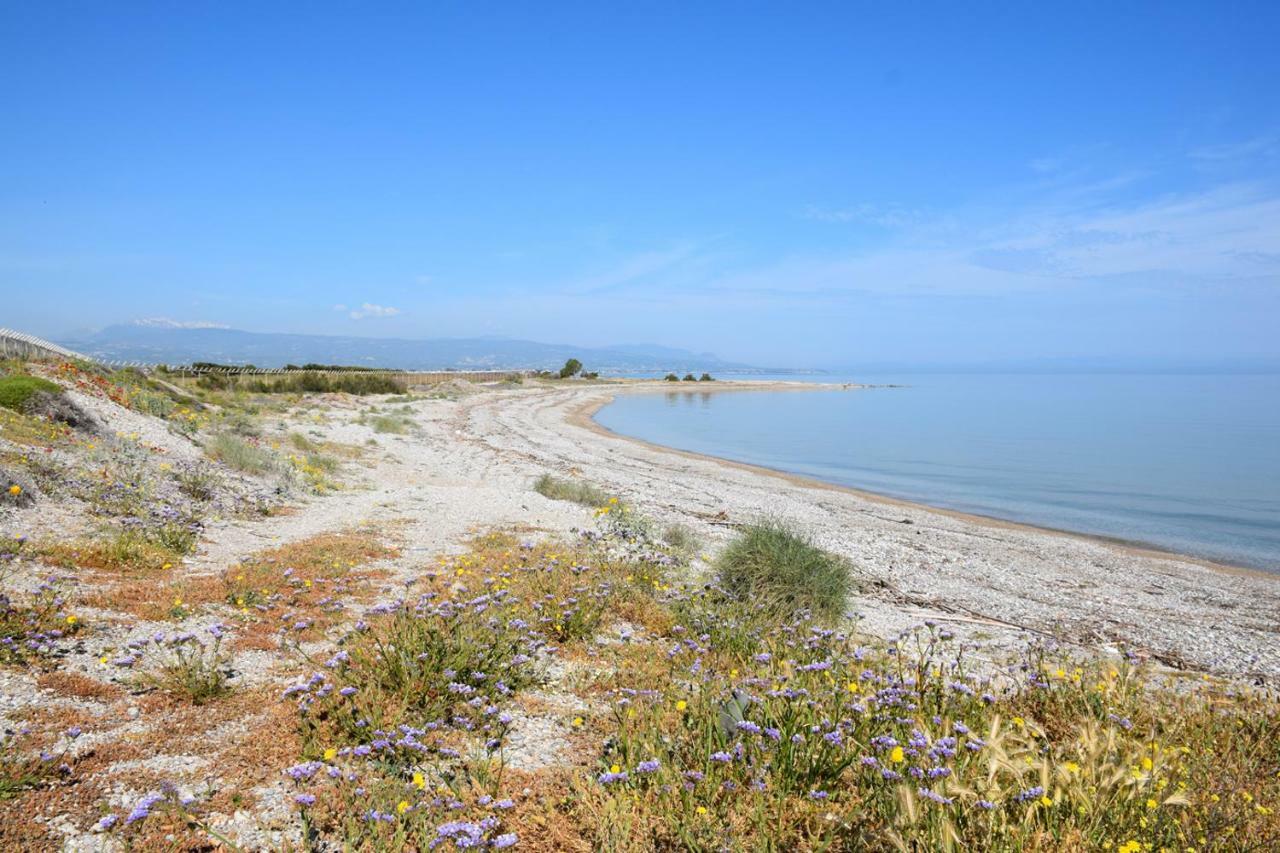 Corinthian Sun - Vacation Home Dış mekan fotoğraf