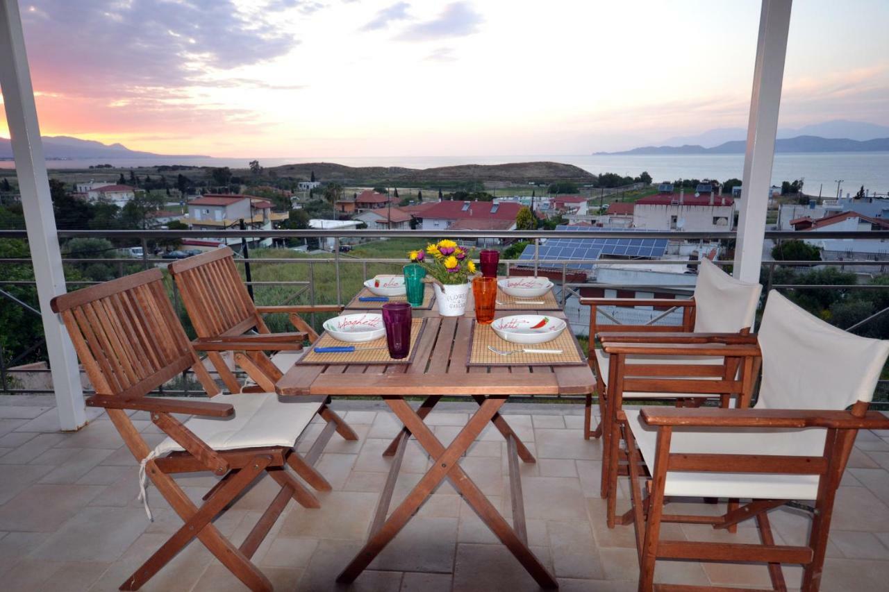 Corinthian Sun - Vacation Home Dış mekan fotoğraf